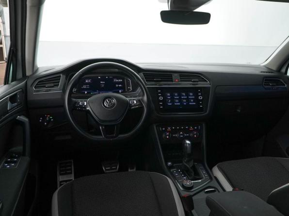 Volkswagen Tiguan II с пробегом 2020 года, цена 2 499 050 рублей, 150980 км, внедорожник, Автокод Объявления