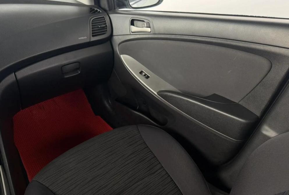 Hyundai Solaris I Рестайлинг Киров  - изображение 13