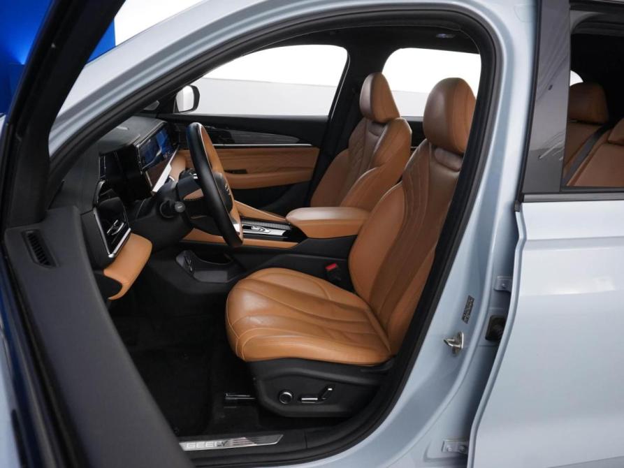 Geely Monjaro I Москва  - изображение 10