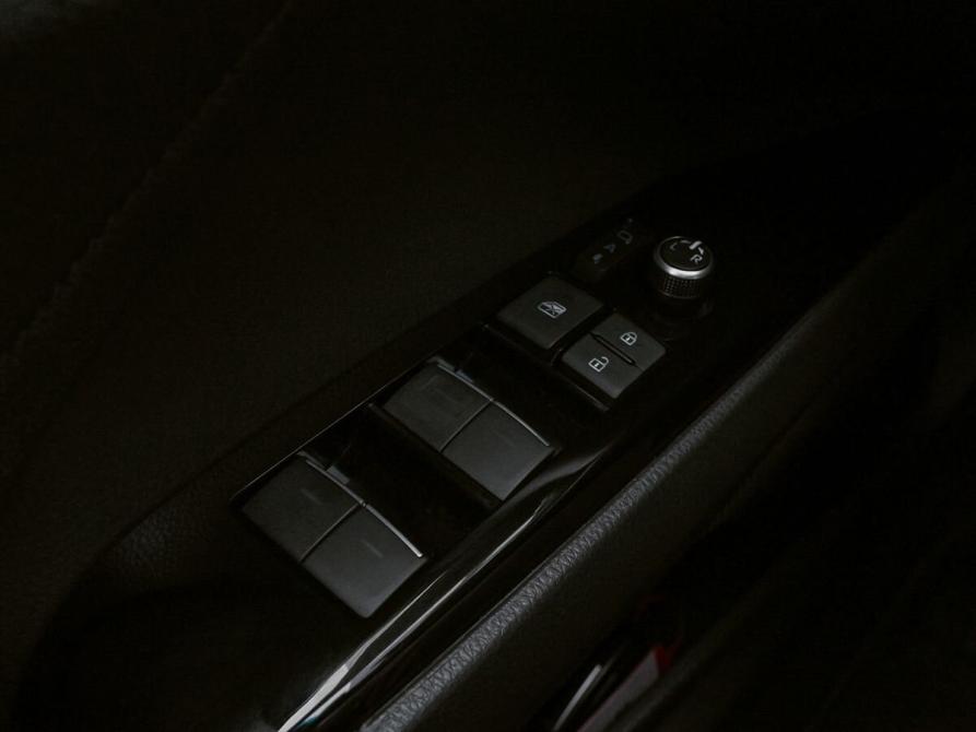 Toyota Camry VIII (XV70) Рестайлинг Екатеринбург  - изображение 12