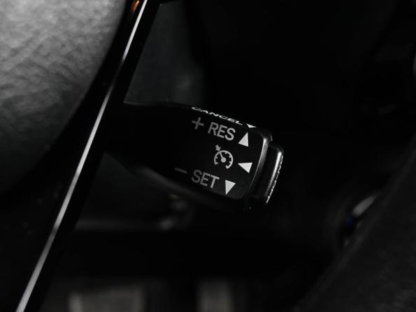 Toyota Hilux VIII Рестайлинг 2 с пробегом 2023 года, цена 6 279 000 рублей, 3921 км, offers.body_type.unknown, Автокод Объявления