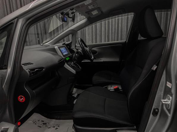 Toyota Wish II с пробегом 2011 года, цена 1 190 000 рублей, 174321 км, минивэн, Автокод Объявления