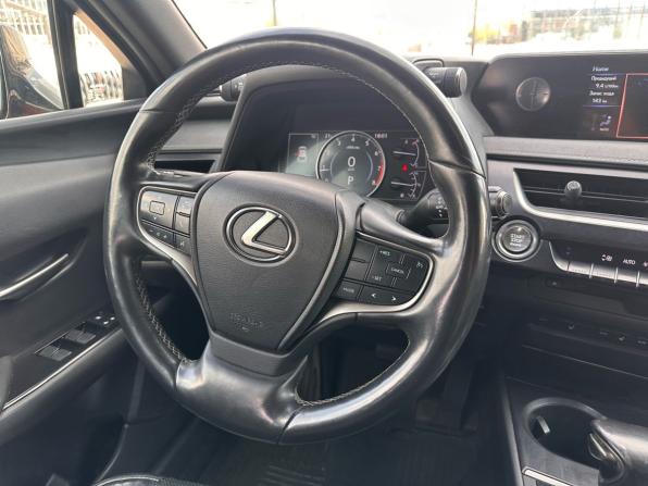 Lexus UX I с пробегом 2019 года, цена 2 415 000 рублей, 143951 км, внедорожник, Автокод Объявления