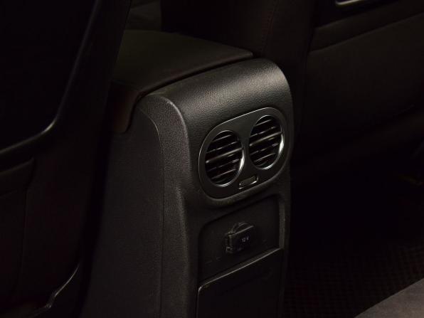 Volkswagen Tiguan I Рестайлинг с пробегом 2015 года, цена 1 565 995 рублей, 183322 км, внедорожник, Автокод Объявления