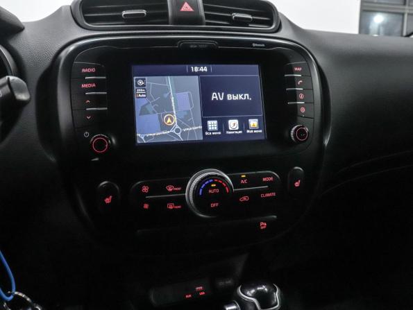 Kia Soul II Рестайлинг с пробегом 2017 года, цена 1 495 000 рублей, 98667 км, хэтчбек, Автокод Объявления