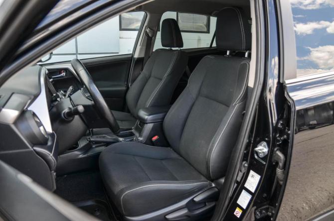 Toyota RAV4 IV (XA40) Рестайлинг с пробегом 2018 года, цена 2 380 000 рублей, 195689 км, внедорожник, Автокод Объявления