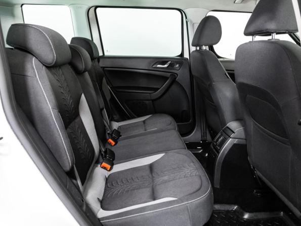 Skoda Yeti I Рестайлинг с пробегом 2015 года, цена 1 099 000 рублей, 170421 км, внедорожник, Автокод Объявления