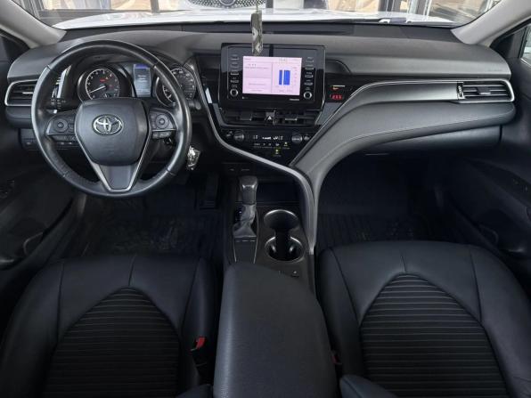 Toyota Camry VIII (XV70) Рестайлинг с пробегом 2021 года, цена 2 699 000 рублей, 41755 км, седан, Автокод Объявления