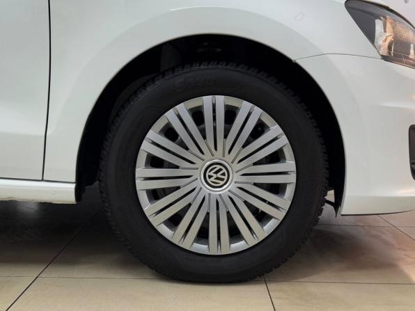 Volkswagen Polo V Рестайлинг с пробегом 2017 года, цена 1 215 000 рублей, 84290 км, седан, Автокод Объявления
