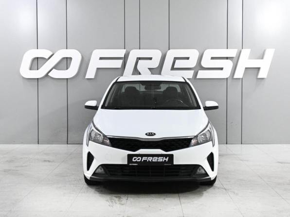 Kia Rio IV Рестайлинг с пробегом 2020 года, цена 1 549 000 рублей, 65106 км, седан, Автокод Объявления