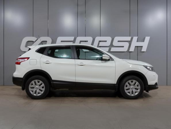 Nissan Qashqai II с пробегом 2014 года, цена 1 550 000 рублей, 97966 км, внедорожник, Автокод Объявления