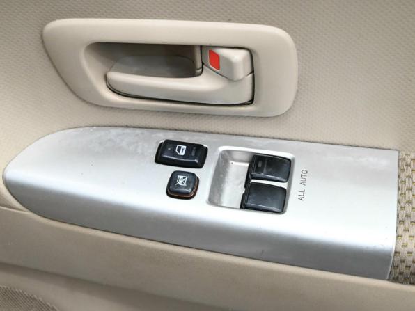 Toyota Porte I с пробегом 2005 года, цена 525 000 рублей, 260397 км, минивэн, Автокод Объявления