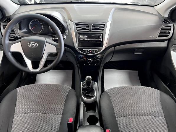 Hyundai Solaris I с пробегом 2013 года, цена 745 000 рублей, 197119 км, седан, Автокод Объявления