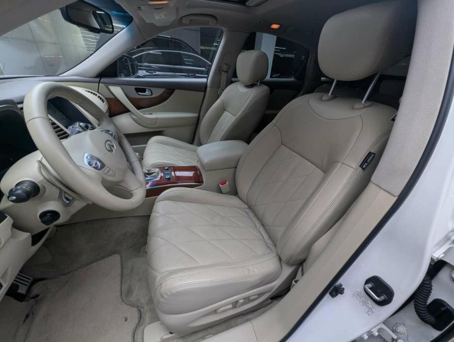 Infiniti QX70 Москва  - изображение 8