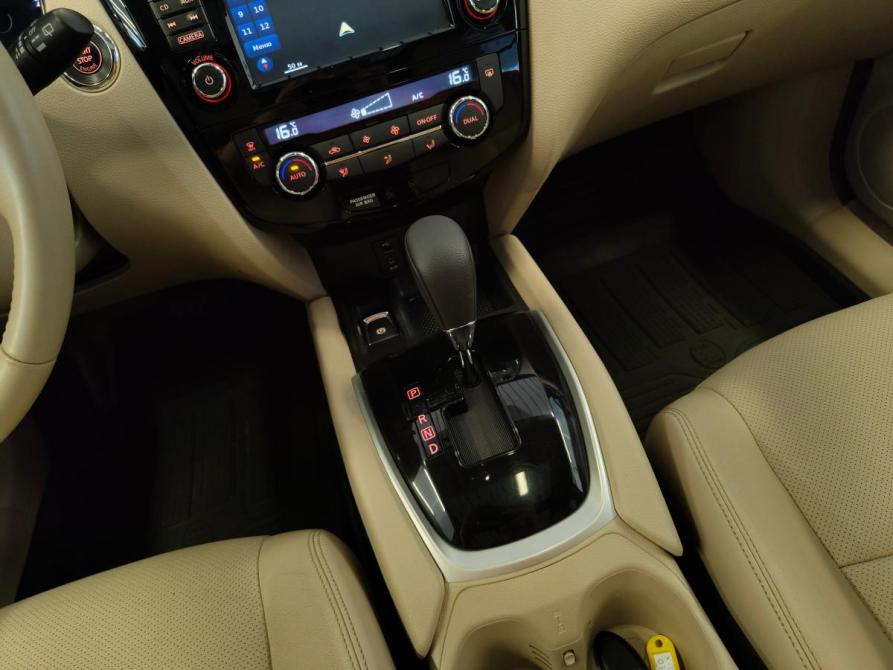 Nissan X-Trail III Санкт-Петербург  - изображение 14