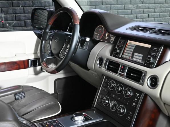 Land Rover Range Rover III Рестайлинг 2 с пробегом 2012 года, цена 2 390 000 рублей, 265084 км, внедорожник, Автокод Объявления
