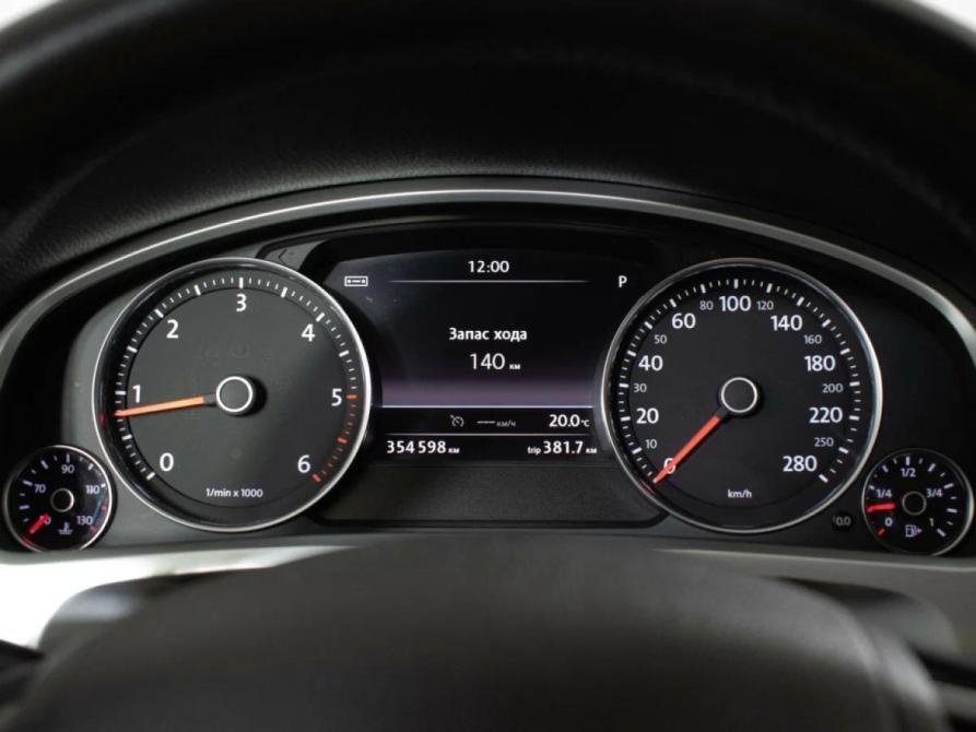 Volkswagen Touareg II Рестайлинг Москва  - изображение 12