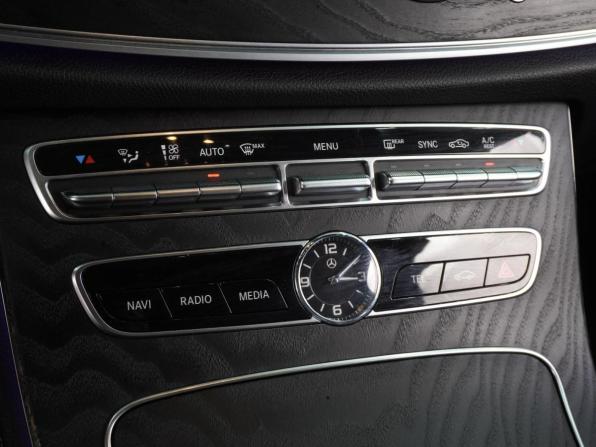 Mercedes-Benz E-Класс V (W213 S213 C238) с пробегом 2019 года, цена 3 470 000 рублей, 75022 км, седан, Автокод Объявления