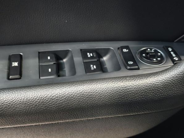 Hyundai Sonata VII (LF) Рестайлинг с пробегом 2017 года, цена 1 606 600 рублей, 172541 км, седан, Автокод Объявления