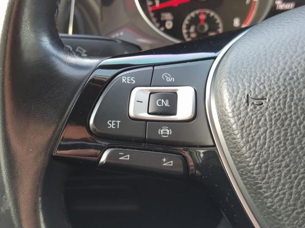 Volkswagen Golf VII Рестайлинг с пробегом 2020 года, цена 1 850 000 рублей, 78500 км, хэтчбек, Автокод Объявления