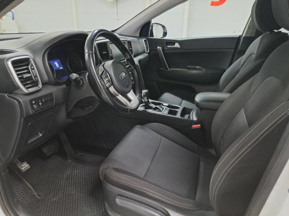 Kia Sportage IV Рестайлинг с пробегом 2018 года, цена 2 149 000 рублей, 116601 км, внедорожник, Автокод Объявления
