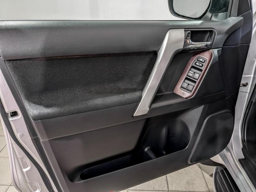 Toyota Land Cruiser Prado 150 Series Рестайлинг 1 Химки  - изображение 19