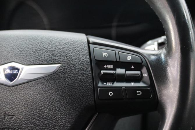 Hyundai Genesis II с пробегом 2015 года, цена 1 995 950 рублей, 178367 км, седан, Автокод Объявления