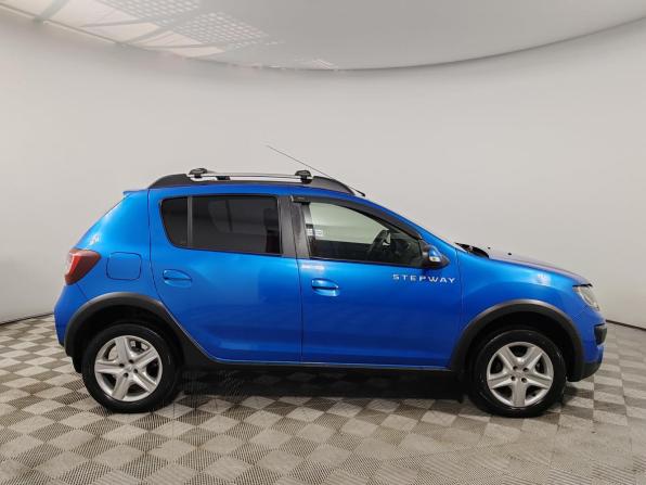 Renault Sandero II с пробегом 2015 года, цена 819 000 рублей, 125809 км, хэтчбек, Автокод Объявления