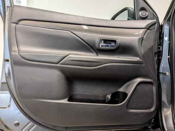 Mitsubishi Outlander III Рестайлинг 3 с пробегом 2022 года, цена 2 795 000 рублей, 65823 км, внедорожник, Автокод Объявления
