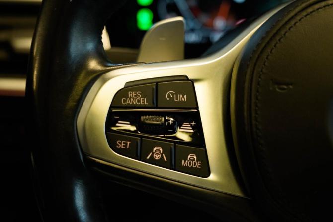 BMW 3 серии VII (G2x) с пробегом 2021 года, цена 4 500 000 рублей, 107795 км, седан, Автокод Объявления