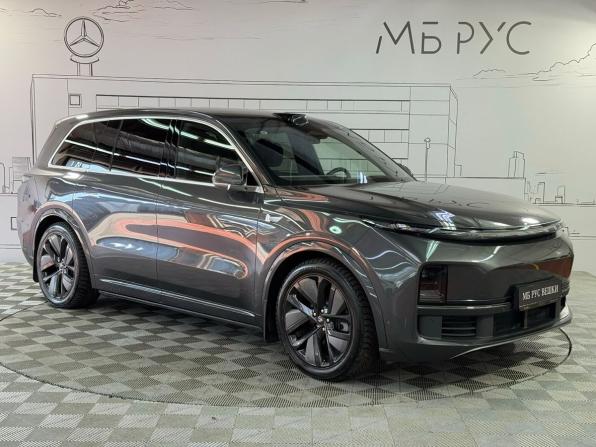 Li Auto (Lixiang) L9 I Рестайлинг с пробегом 2024 года, цена 7 400 000 рублей, 28000 км, внедорожник, Автокод Объявления