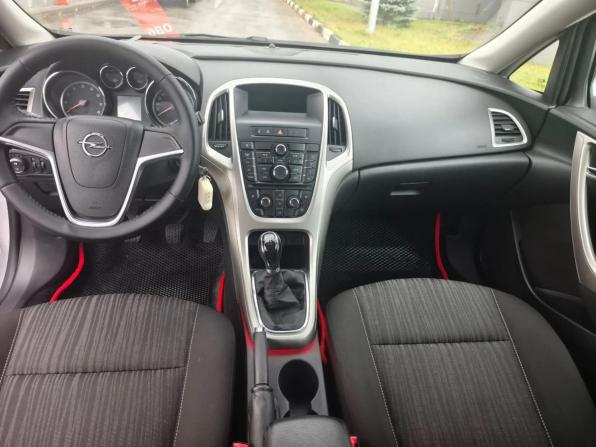 Opel Astra J с пробегом 2012 года, цена 541 000 рублей, 209730 км, хэтчбек, Автокод Объявления