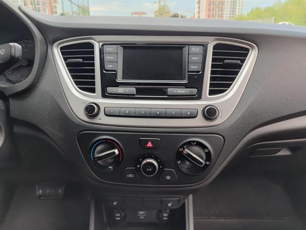 Hyundai Solaris II с пробегом 2019 года, цена 1 479 000 рублей, 72616 км, седан, Автокод Объявления