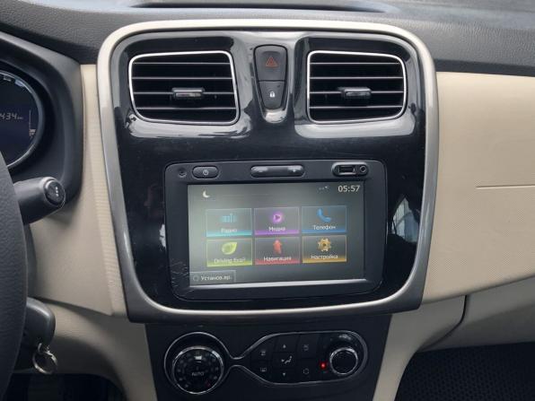 Renault Logan II с пробегом 2014 года, цена 785 000 рублей, 128433 км, седан, Автокод Объявления