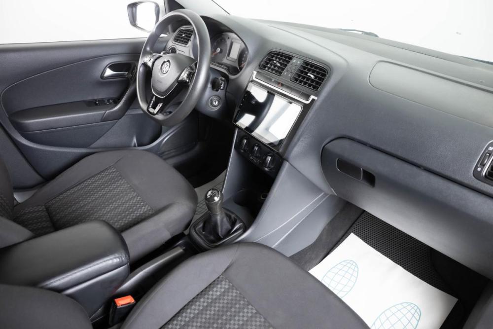 Volkswagen Polo V Рестайлинг Пермь  - изображение 11