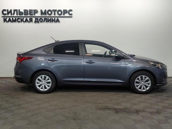 Hyundai Solaris II Рестайлинг с пробегом 2022 года, цена 1 685 000 рублей, 87220 км, седан, Автокод Объявления