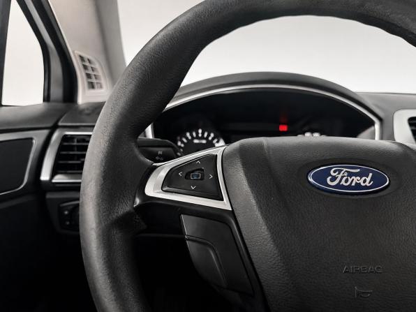 Ford Mondeo V с пробегом 2016 года, цена 1 399 000 рублей, 271239 км, седан, Автокод Объявления