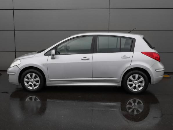 Nissan Tiida I Рестайлинг с пробегом 2011 года, цена 749 000 рублей, 147211 км, хэтчбек, Автокод Объявления