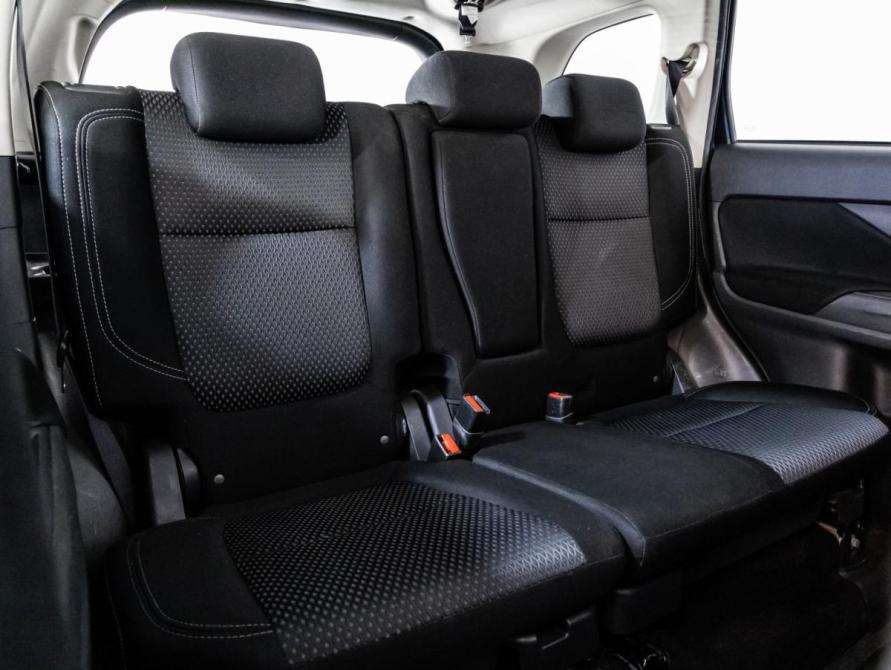 Mitsubishi Outlander III Рестайлинг 3 Санкт-Петербург  - изображение 16