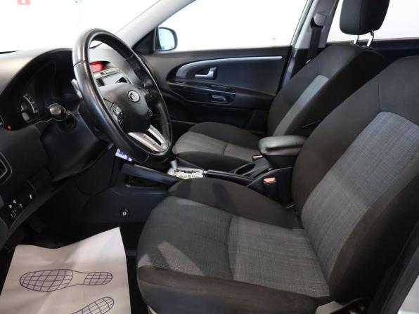 Kia Ceed I Рестайлинг с пробегом 2010 года, цена 722 000 рублей, 237186 км, универсал, Автокод Объявления