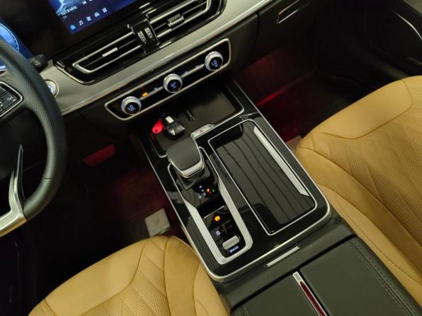 Hongqi HS5 I Рестайлинг с пробегом 2023 года, цена 3 216 000 рублей, 21050 км, внедорожник, Автокод Объявления