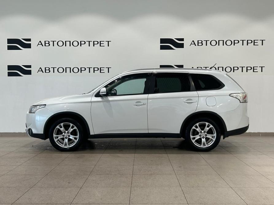 Mitsubishi Outlander III Рестайлинг Санкт-Петербург  - изображение 4