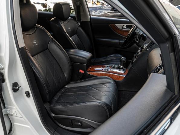 Infiniti QX70 с пробегом 2014 года, цена 2 150 000 рублей, 189693 км, внедорожник, Автокод Объявления