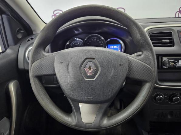 Renault Logan II с пробегом 2015 года, цена 722 000 рублей, 116108 км, седан, Автокод Объявления