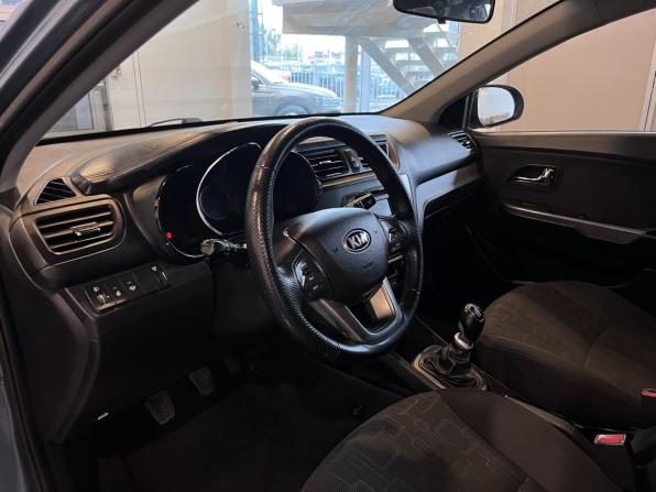Kia Rio III с пробегом 2013 года, цена 600 000 рублей, 239947 км, седан, Автокод Объявления