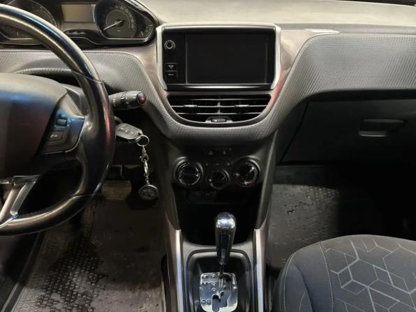 Peugeot 2008 I с пробегом 2014 года, цена 799 000 рублей, 109840 км, внедорожник, Автокод Объявления