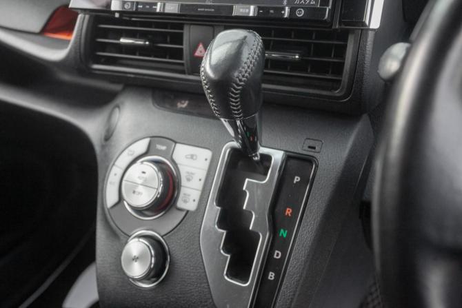 Toyota Sienta II с пробегом 2016 года, цена 1 198 000 рублей, 120000 км, компактвэн, Автокод Объявления