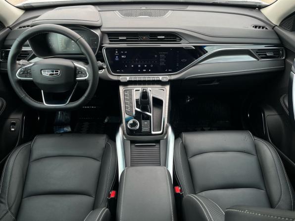 Geely Atlas Pro с пробегом 2023 года, цена 1 990 000 рублей, 50700 км, внедорожник, Автокод Объявления