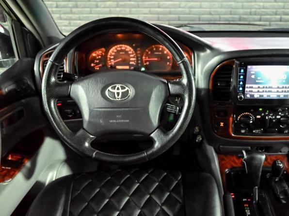 Toyota Land Cruiser 100 Series с пробегом 2002 года, цена 1 400 000 рублей, 355742 км, внедорожник, Автокод Объявления
