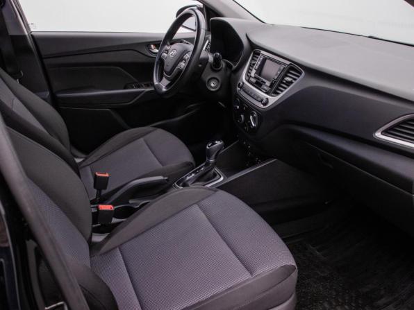 Hyundai Solaris II с пробегом 2017 года, цена 1 177 000 рублей, 207245 км, седан, Автокод Объявления